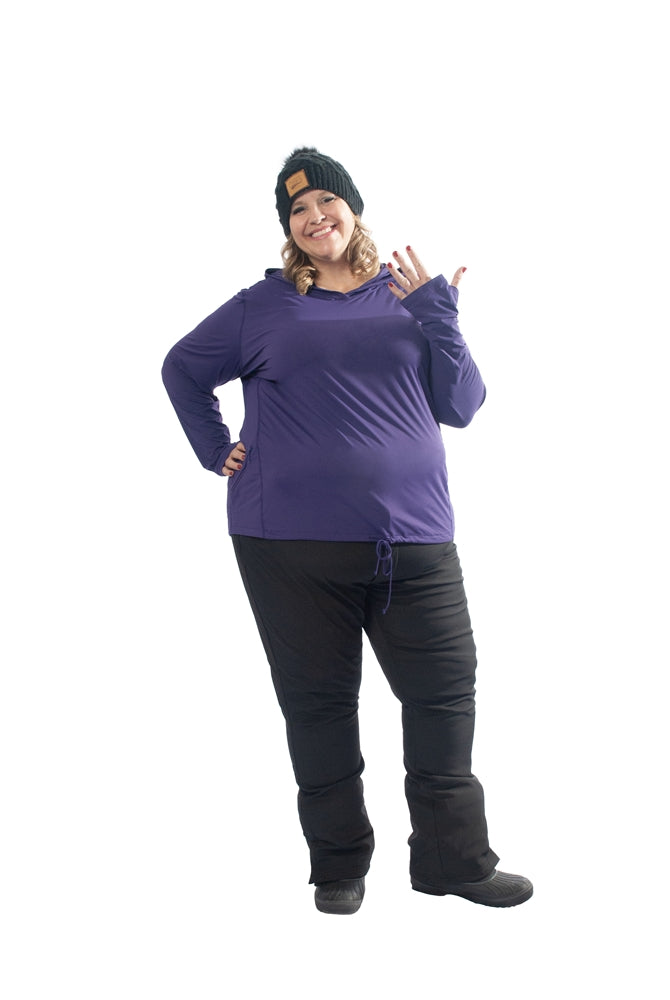 Front view of Kindra wearing Mountain Hardwear Crater Lake Plus Size LS Hoody in Zodiac showing the thumb holes